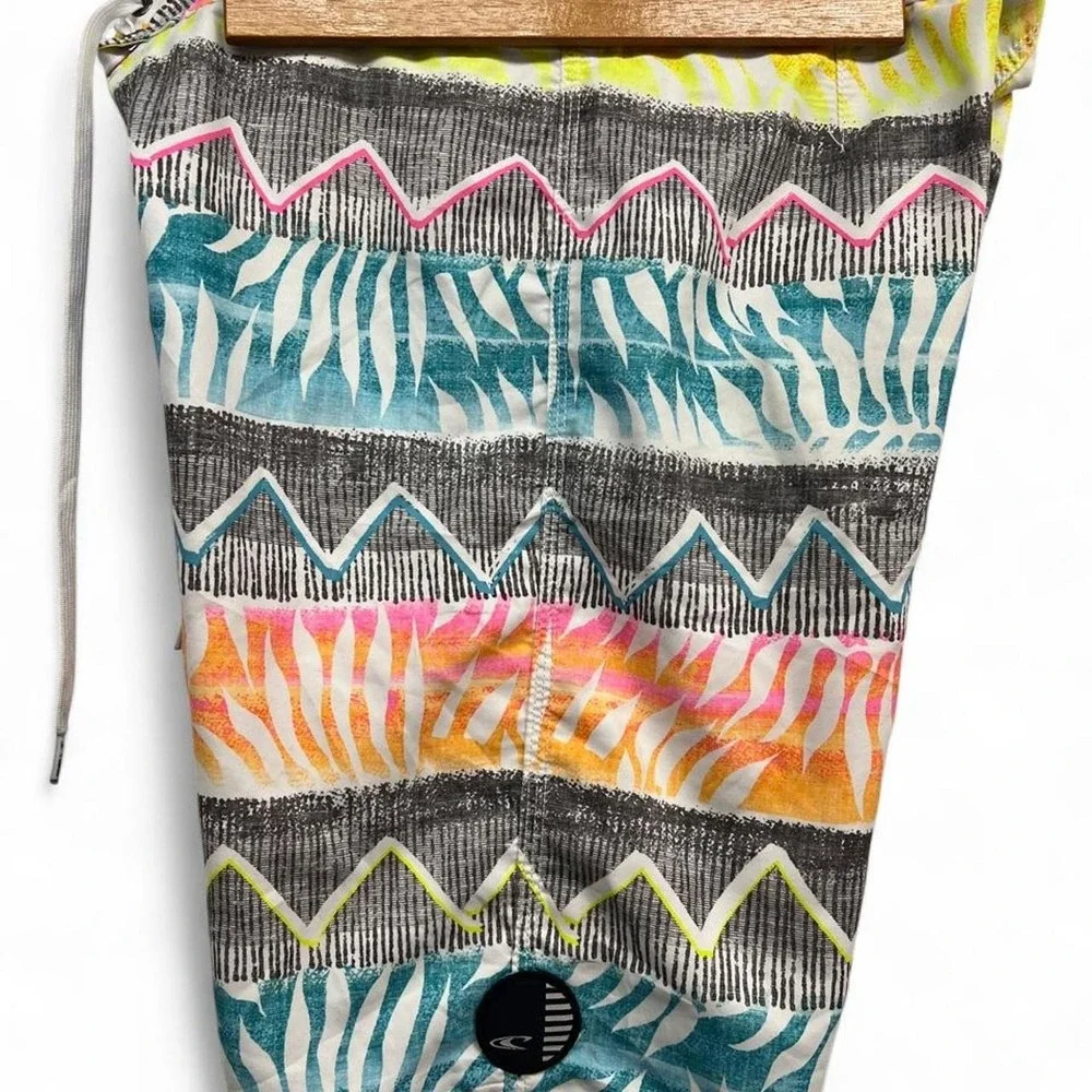 ONeill Mens Board Shorts Size 31 Multicolor Tribal Tropical Print Swim Trunks